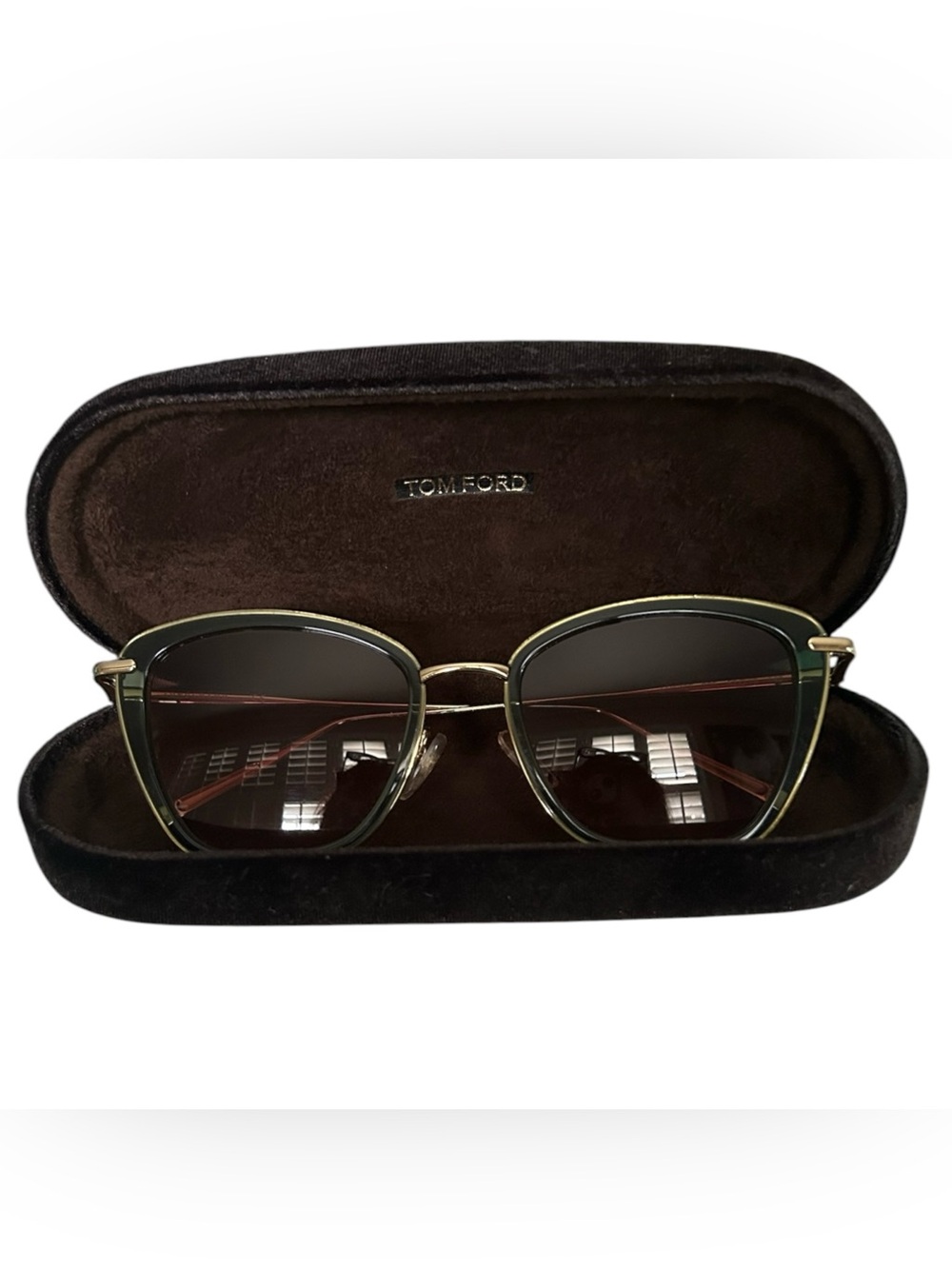 Longchamp Sunglasses LO638S Sage 305 in a Tom Ford Case
